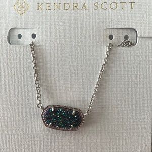Kendra Scott necklace